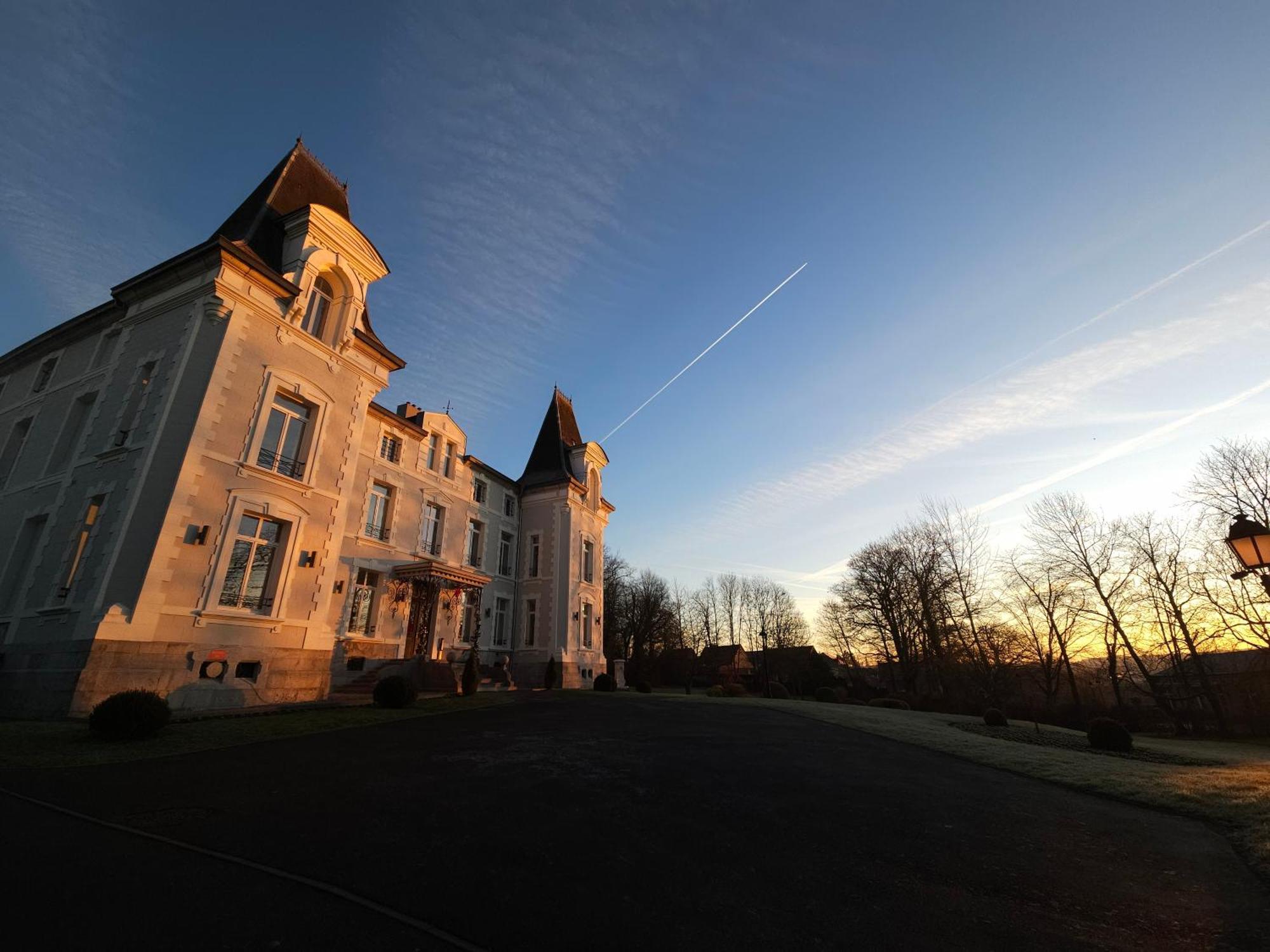 Hôtel Château de la Marlière Fourmies Exterior foto